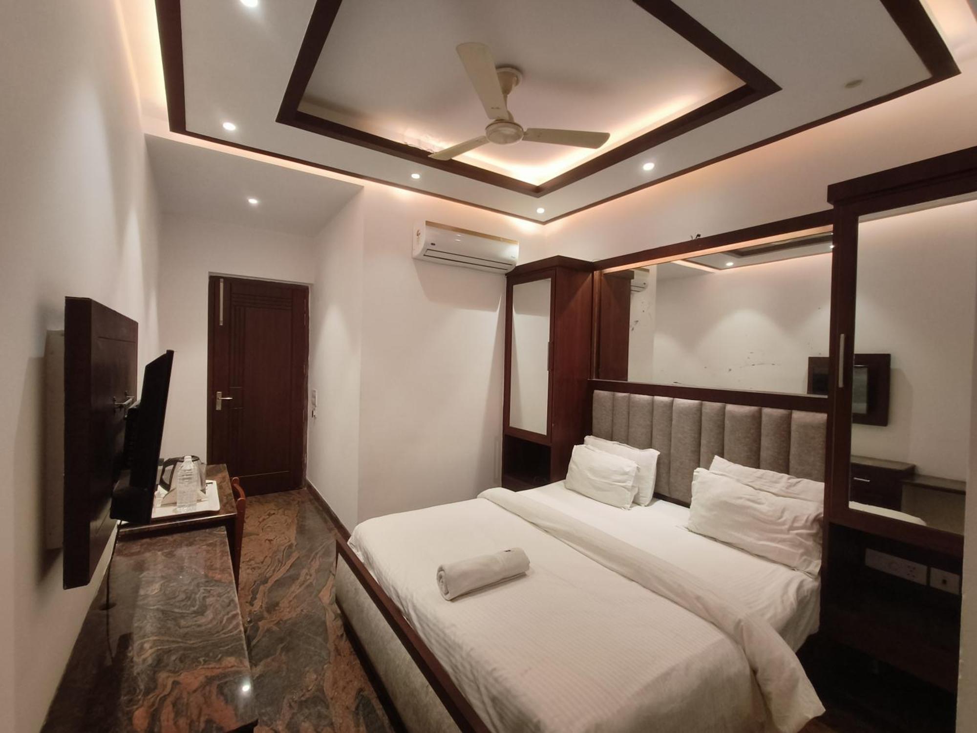 Jjk Rukmini Vilas Hotel & Banquet Muzaffarpur Eksteriør billede