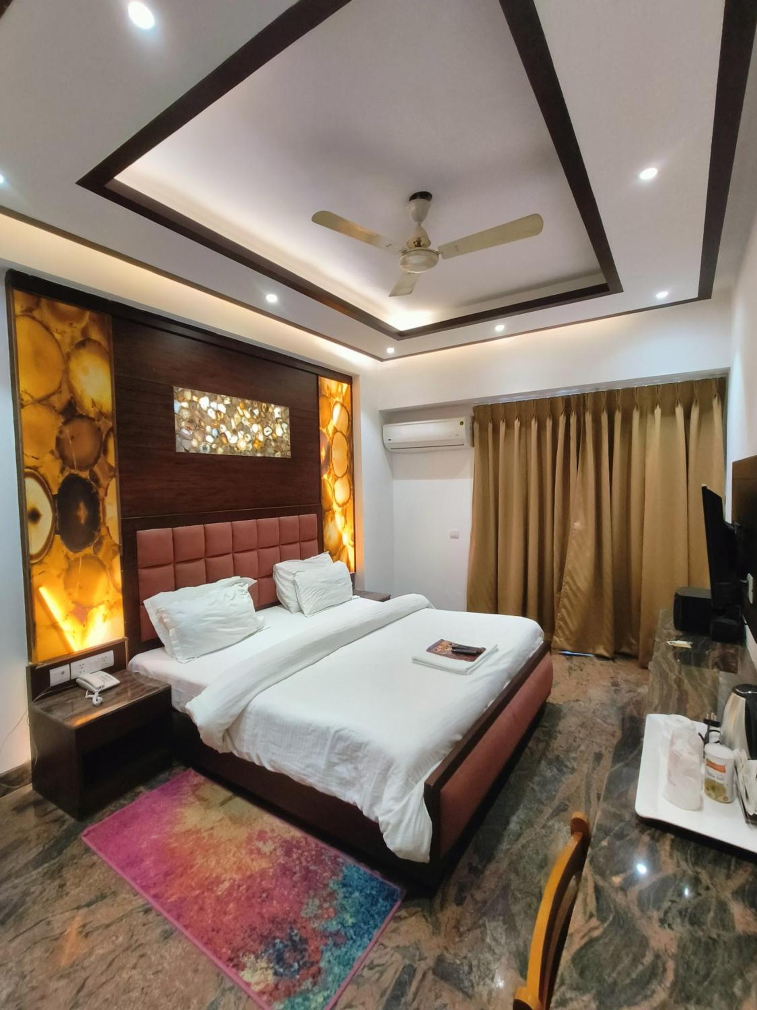 Jjk Rukmini Vilas Hotel & Banquet Muzaffarpur Eksteriør billede