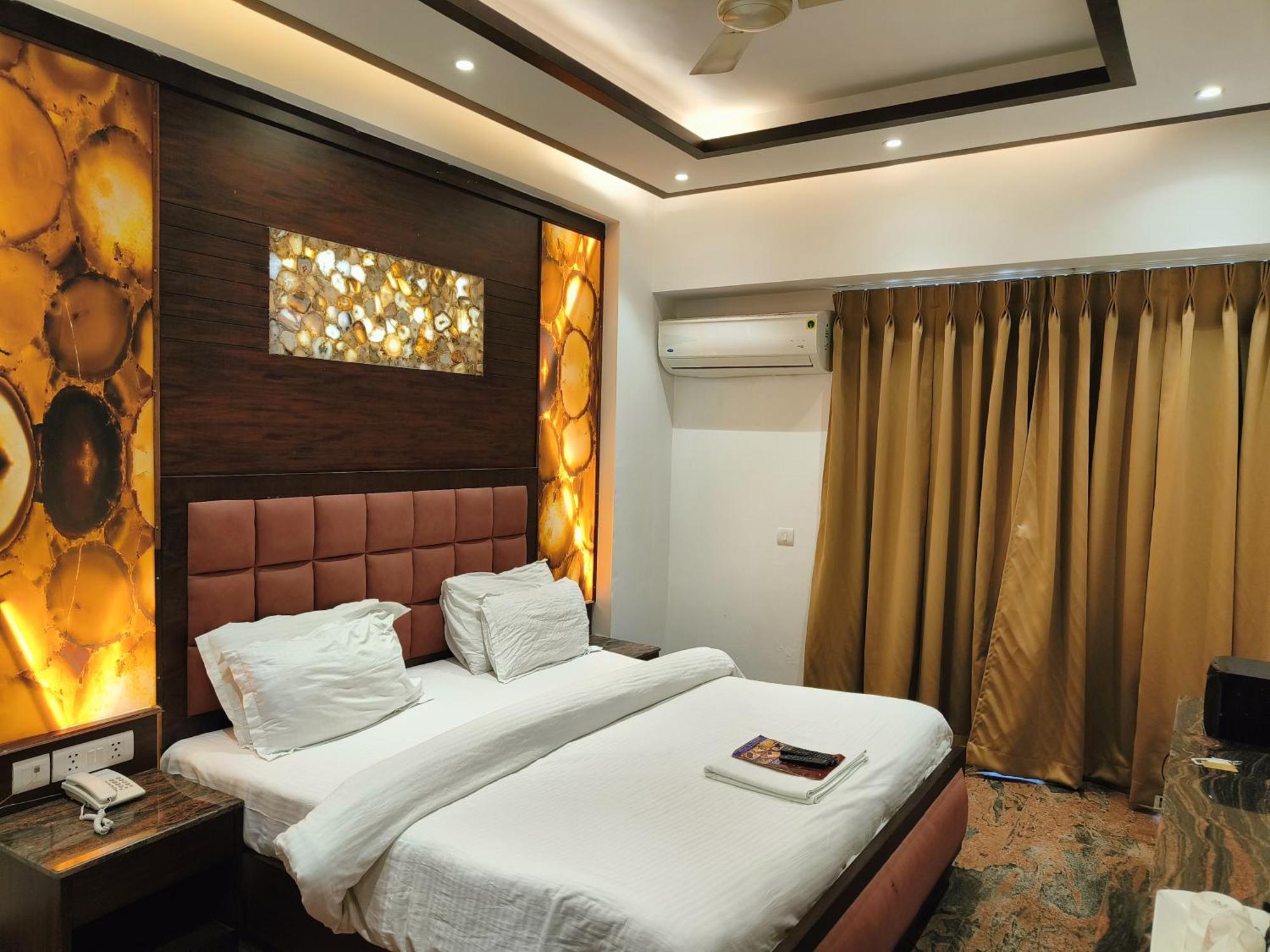 Jjk Rukmini Vilas Hotel & Banquet Muzaffarpur Eksteriør billede