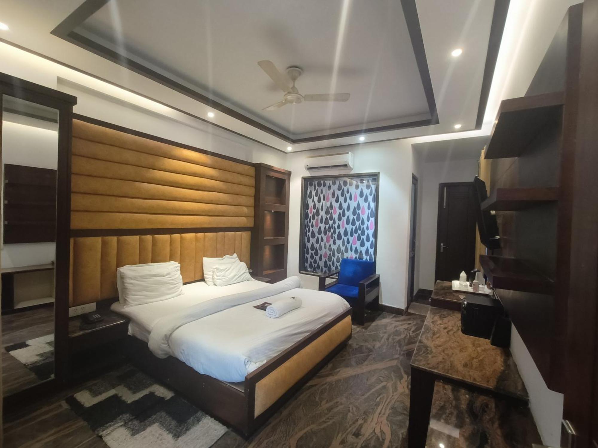 Jjk Rukmini Vilas Hotel & Banquet Muzaffarpur Eksteriør billede